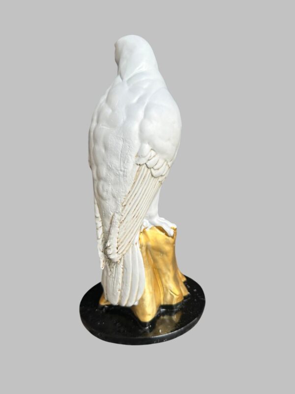 Golden Beak – Eagle Sculpture (10 inch)