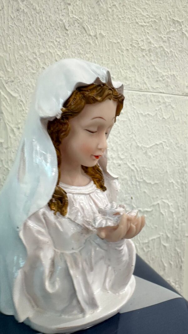 Mother Mary Praying Statue – 7 Inch | White Polyresin | Premium Finish