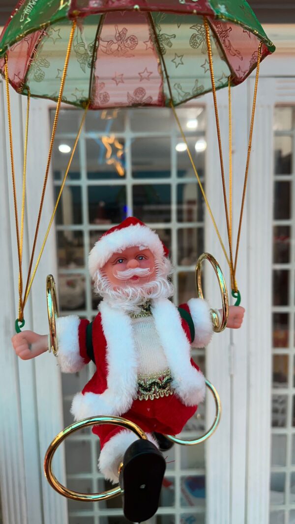 0d2e01e6-a159-4057-8748-96fe09e65ecd Parachute Santa Decoration