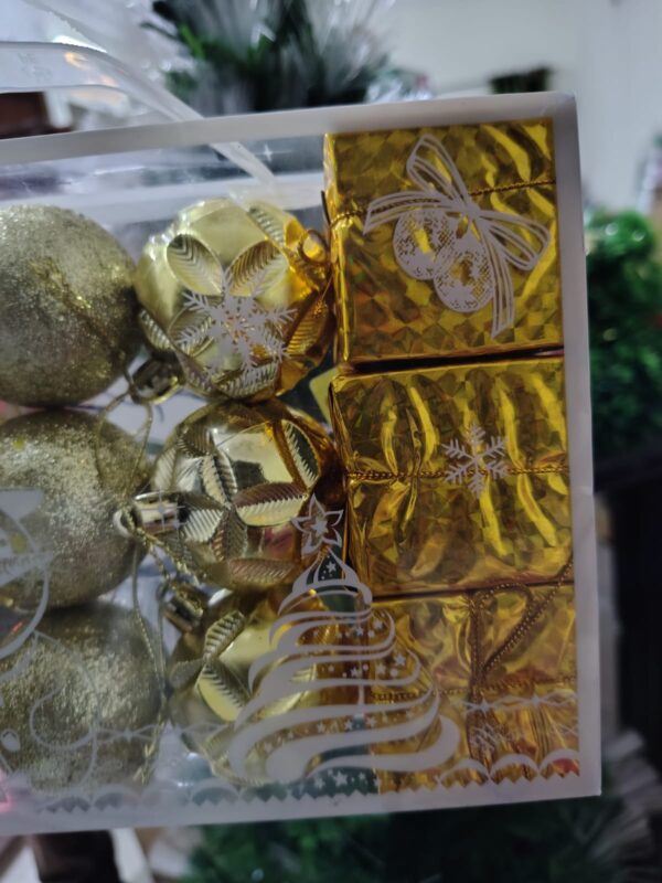 Golden Christmas Tree Decoration Gift Box – 150g