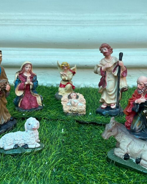7-Inch Premium Polyresin Nativity Crib Set