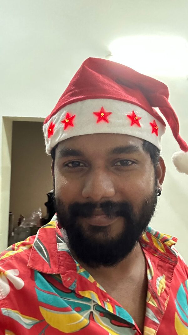 LED Santa Hat – Red Star Lights