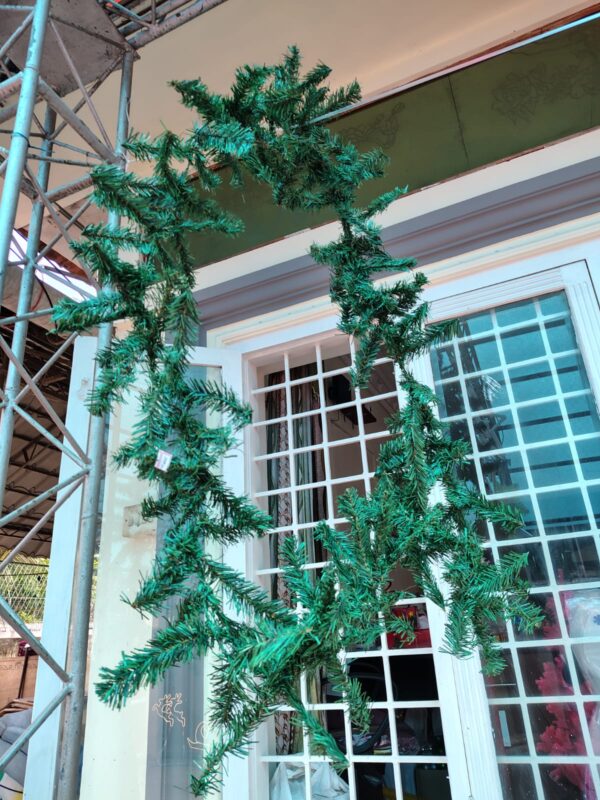Artificial Christmas Garland – 140 cm