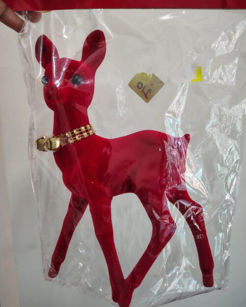 72937738-3999-4a3f-a1f4-97b50932b7c2 Red Velvet Reindeer Christmas Decor – 150g