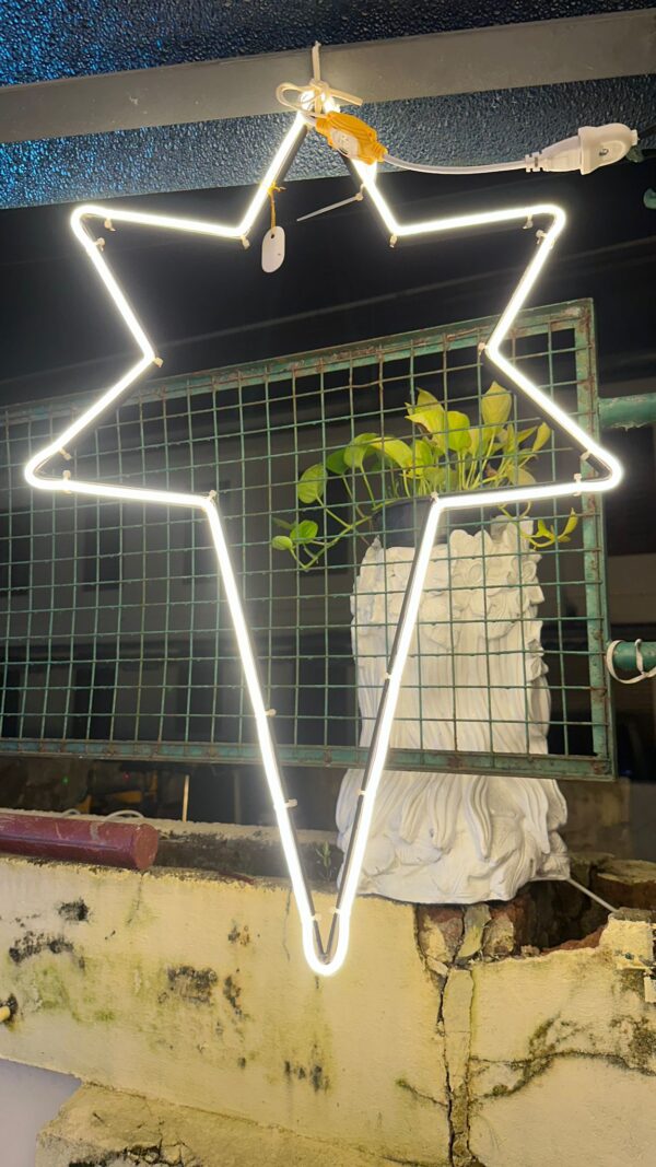 LED Star Hanging Light – 3.1 ft × 2 ft