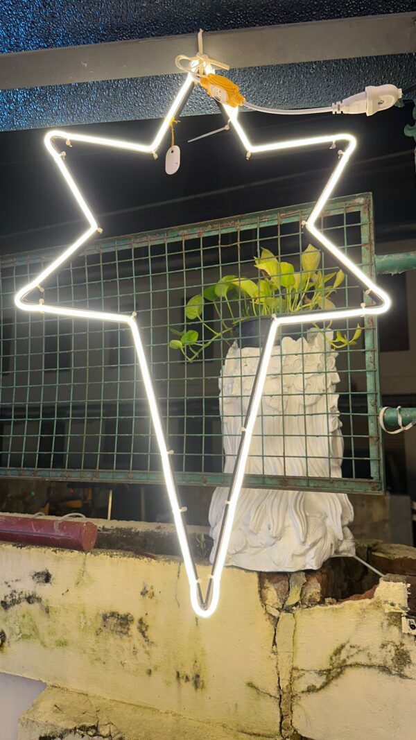 LED Star Hanging Light – 3.1 ft × 2 ft