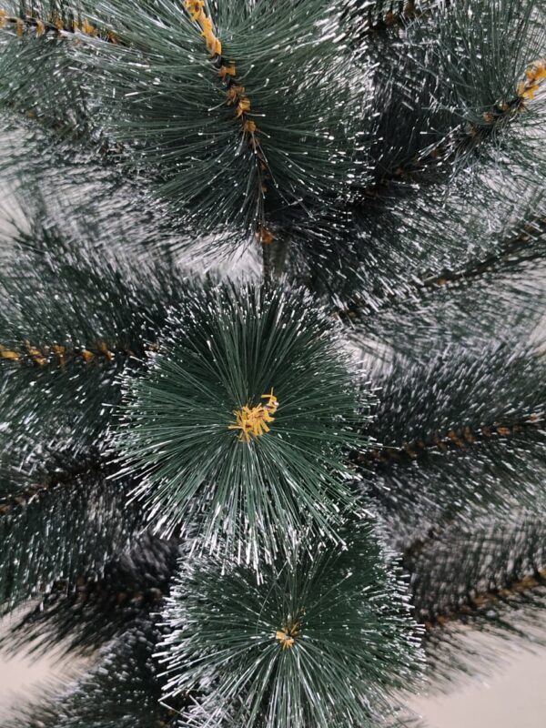 WhatsApp Image 2025-11-17 at 17.54.32 🎄 Long-Needle Pine Artificial Christmas Tree – 120 cm (4 Feet)