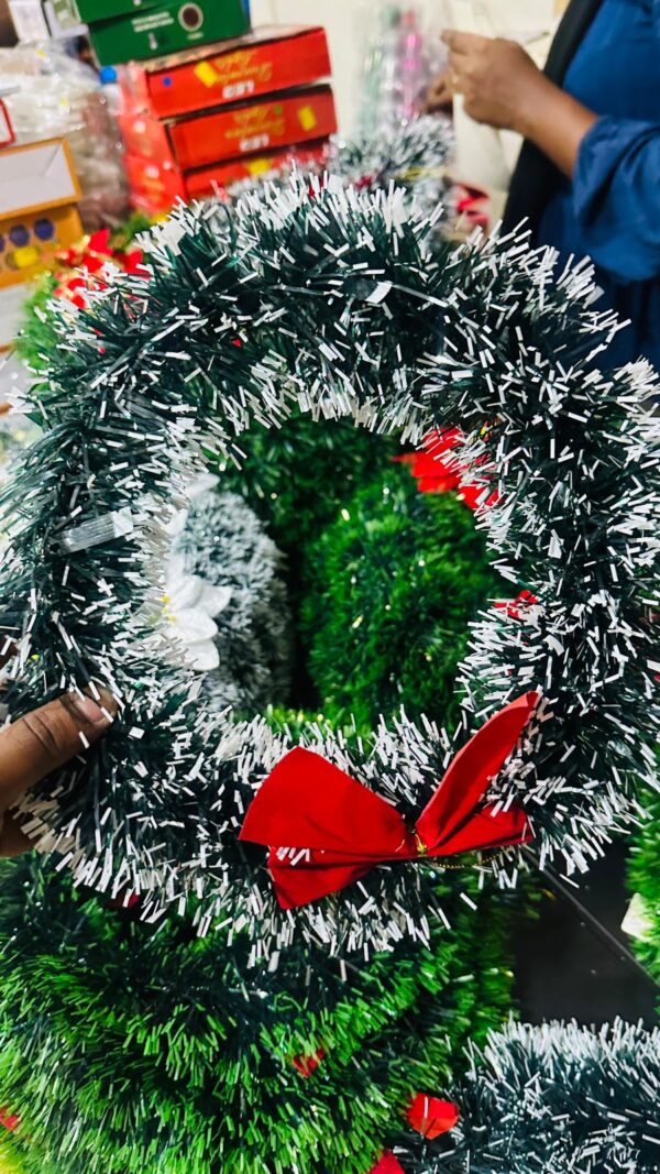 Snow-Tipped Christmas Wreat