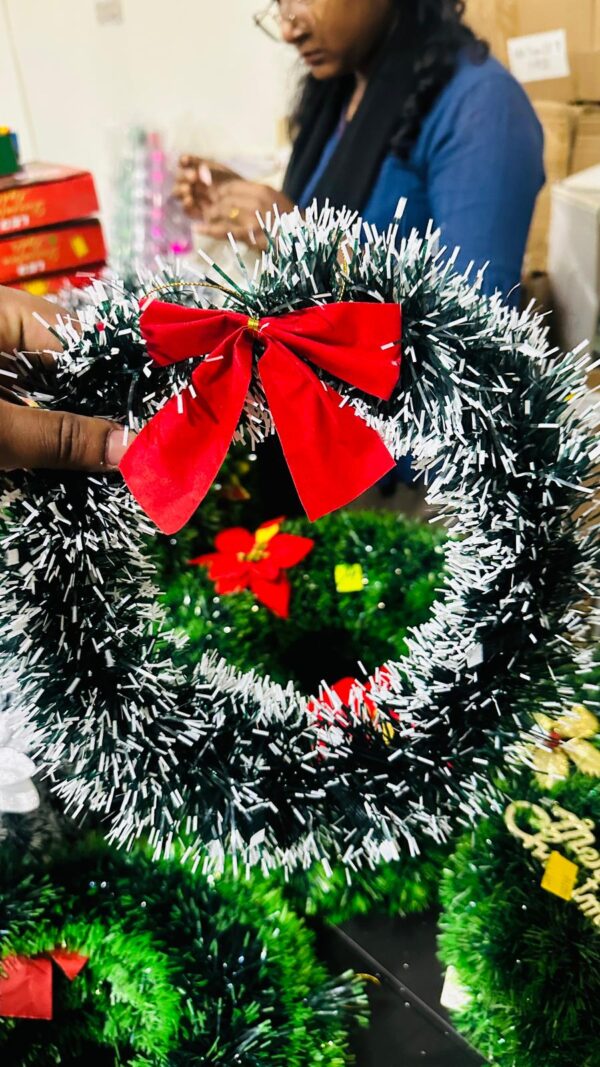 Snow-Tipped Christmas Wreat