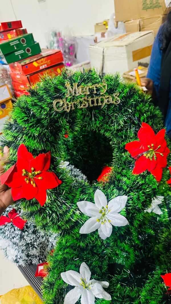 Deluxe Christmas Wreath – 20 Inch