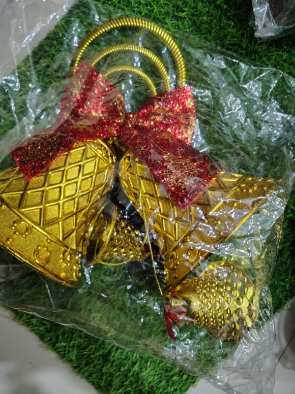 Golden Christmas Hanging Bells – 250g