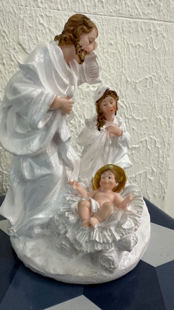 Holy Family Nativity Scene – 7 Inch | White Polyresin | Baby Jesus Crib