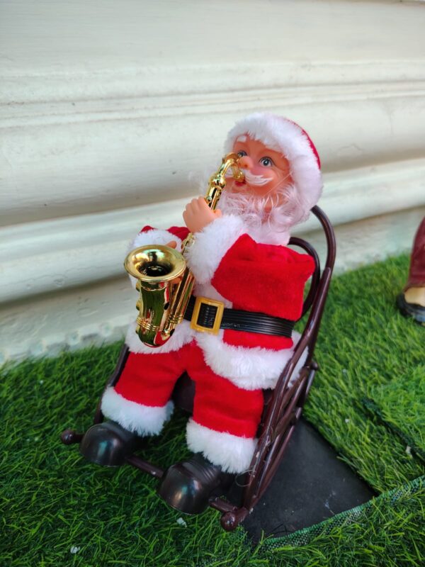 Animated Musical Santa Claus – Saxophone Playing