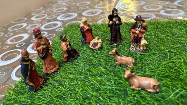 Poly resin  –  9 Pieces (3 Inch)