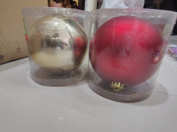 Large Christmas Hanging Ball Ornament – Single Piece (Red/Gold)