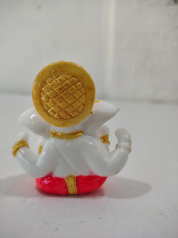 Mini Lord Ganesha Idol (white)