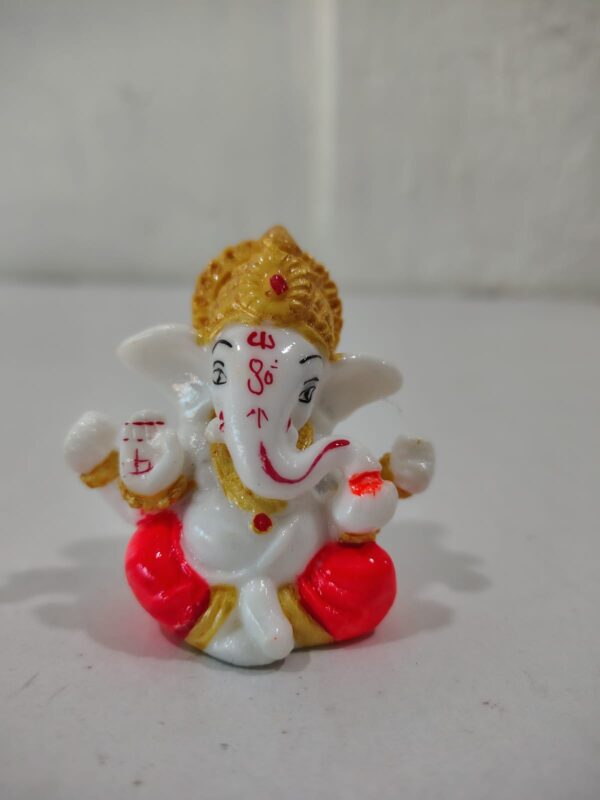 Mini Lord Ganesha Idol (white)