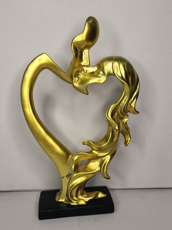 WhatsApp Image 2026-03-04 at 1.03.26 PM Romantic Couple Heart Sculpture Gold – Modern Love Art Showpiece