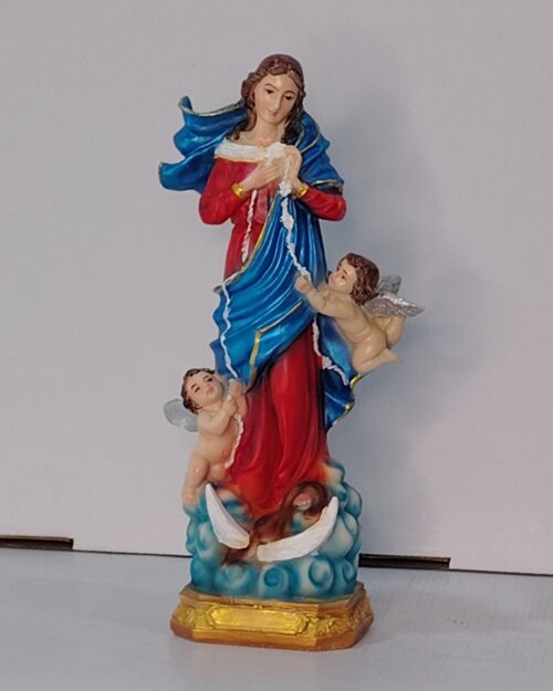 mary the undoer of knots statue