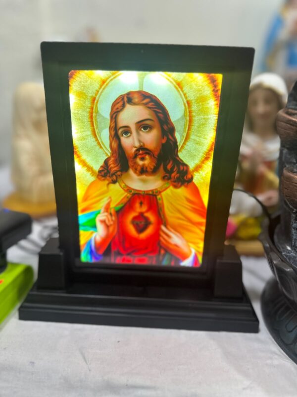 S1 Sacred Heart Light Frame