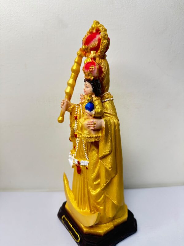 med4 Velankanni Matha with Infant Jesus – Golden Finish Statue 1 FT