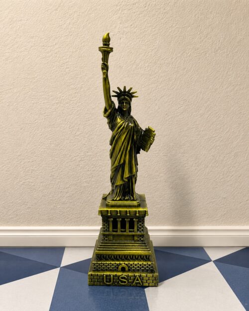 Statue of Liberty Miniature Decorative Souvenir – Golden USA Landmark Tabletop Model N 43 | 9.5 Inch