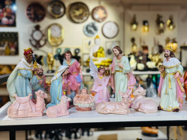 p.. Nativity Christmas Crib Set – Complete Baby Jesus Manger Scene with Holy Family, Shepherds, Wise Men & Animals B 1| 10 Inch