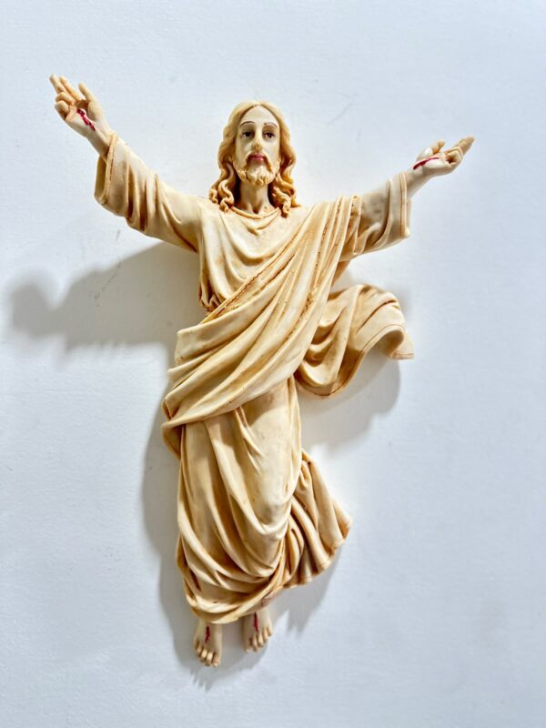 WhatsApp Image 2026-10-05 at 11.56.47 AM Risen Jesus Christ Statue – Resurrection Jesus with Open Arms | 18 Inch