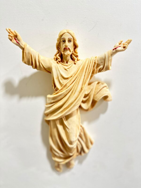WhatsApp Image 2026-10-05 at 11.56.50 AM (1) Risen Jesus Christ Statue – Resurrection Jesus with Open Arms | 18 Inch